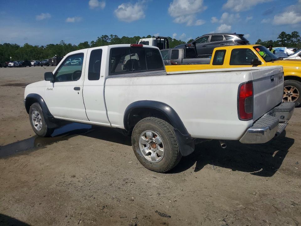2000 Nissan Frontier XE Desert Runner