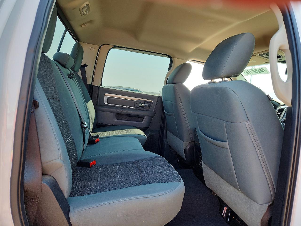 2015 Dodge Ram 1500 slt