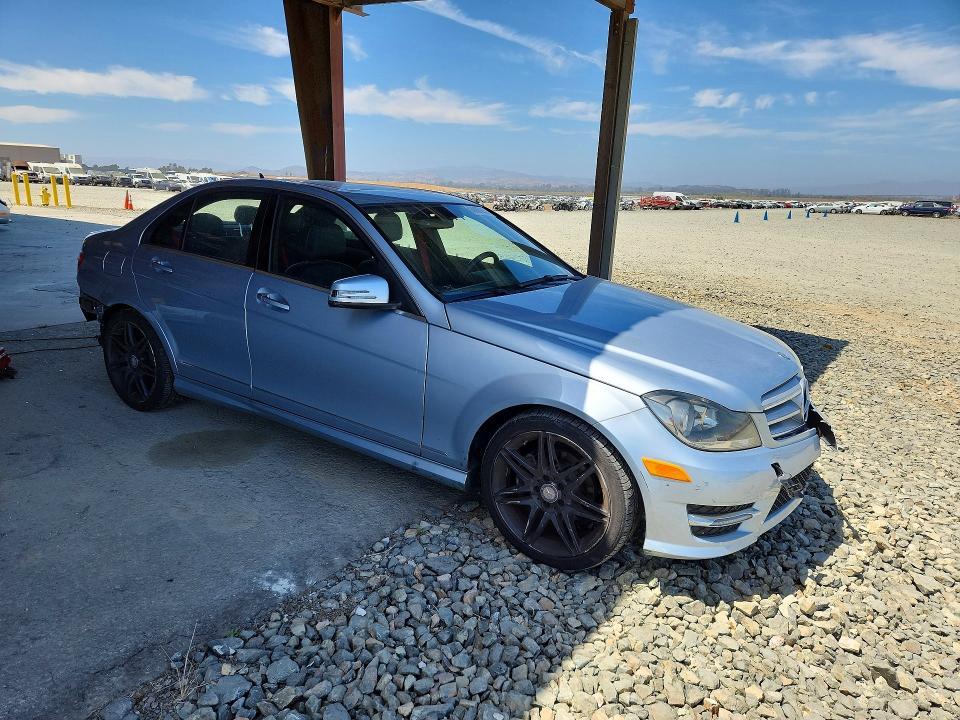 2013 Mercedes-Benz C 250