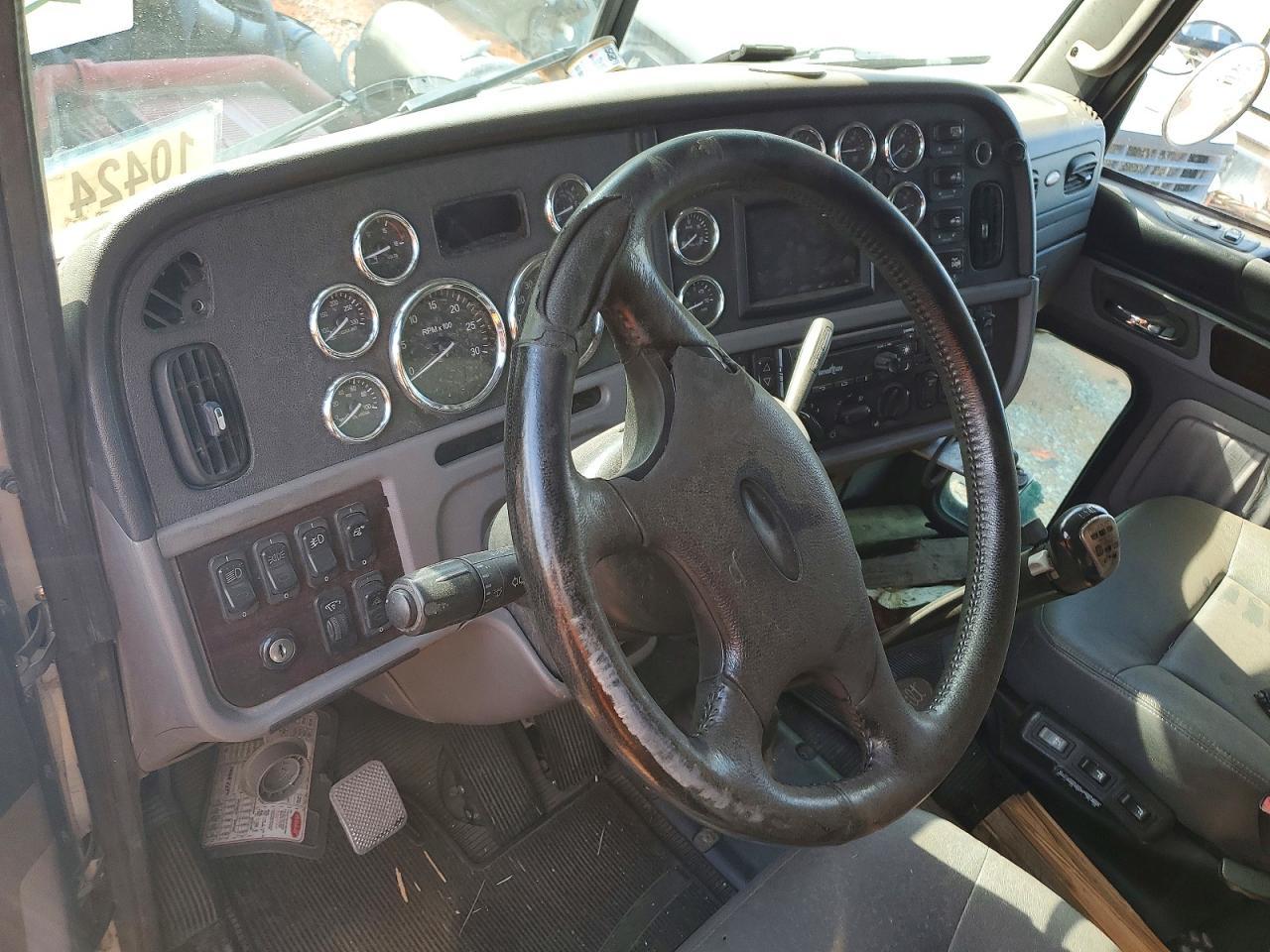 2021 Peterbilt 389-Semi Truck