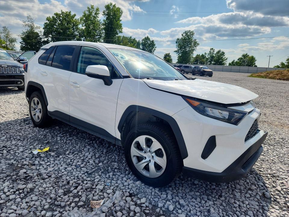 2022 Toyota Rav4 le