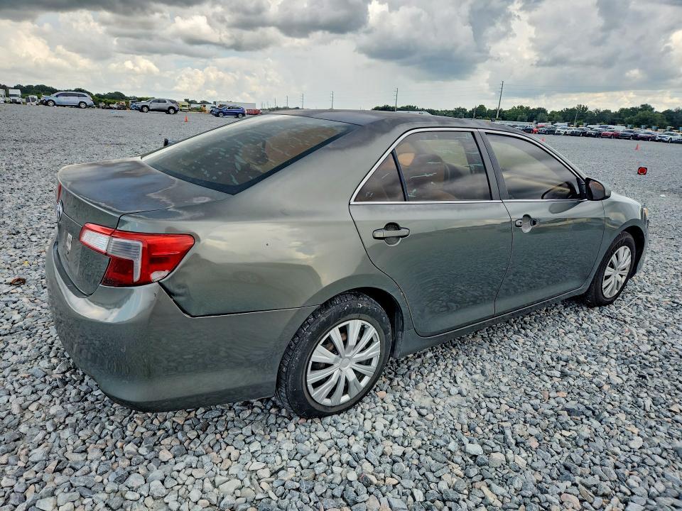 2012 Toyota Camry l