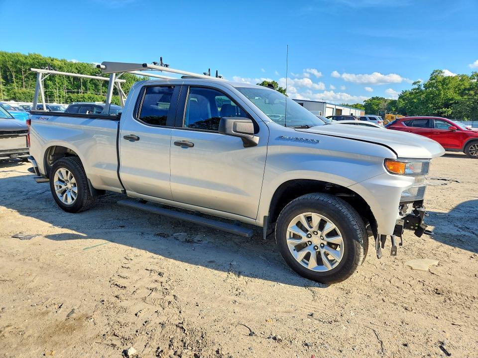 2021 Chevrolet Silverado K1500 Custom