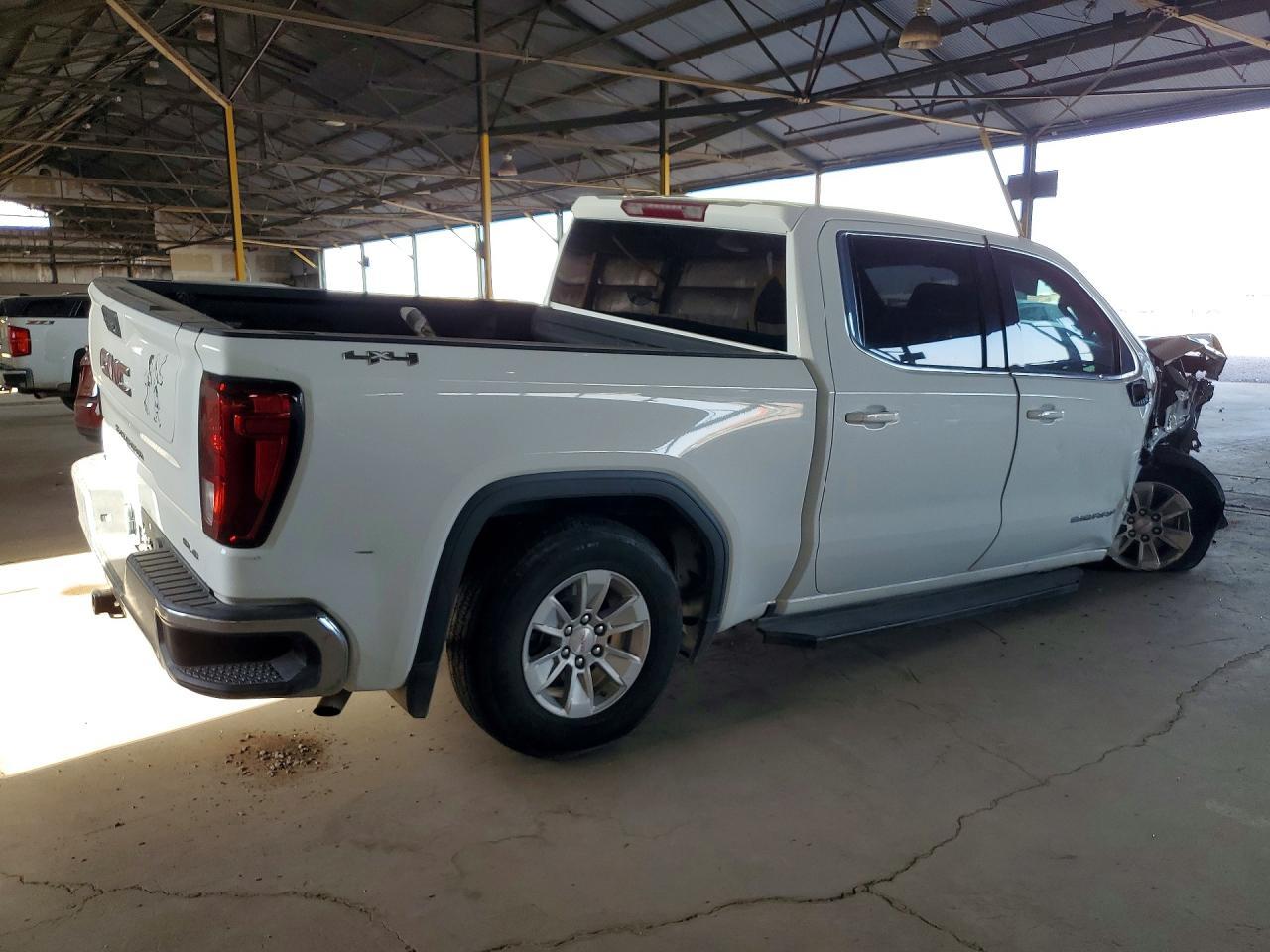 2024 GMC Sierra K1500 SLE