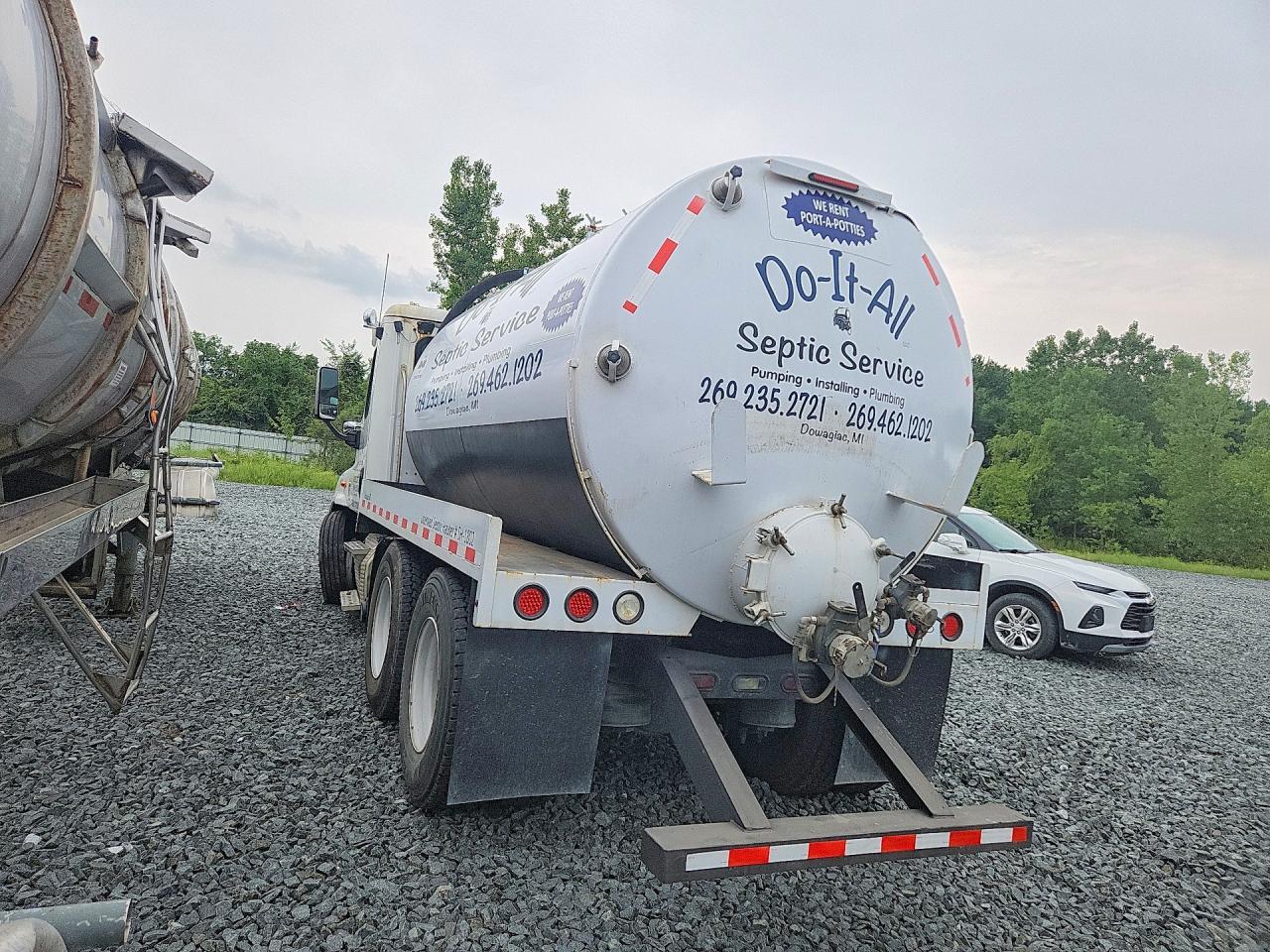 2014 Freightliner Cascadia 125