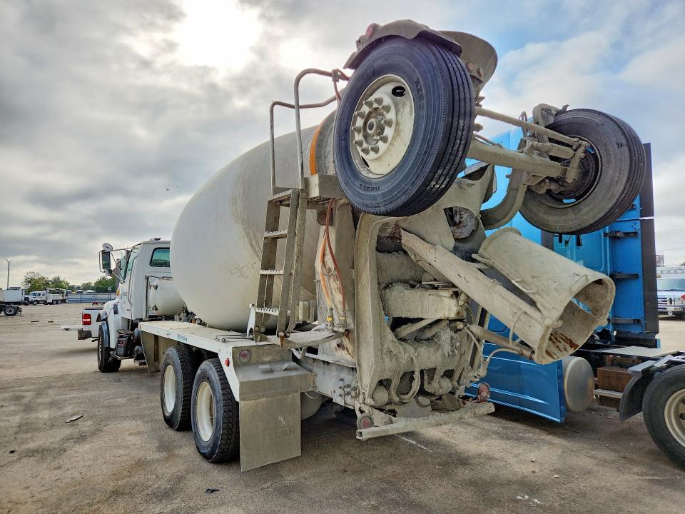 2003 Sterling LT 9500