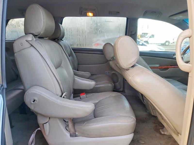 2007 Toyota Sienna xle 7-passenger