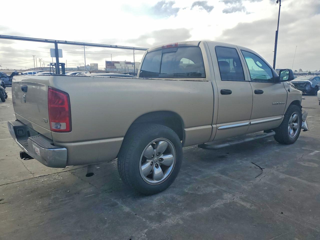 2005 Dodge RAM 1500 ST