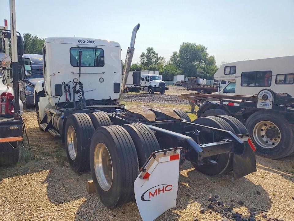 2024 Kenworth T880 Semi Truck