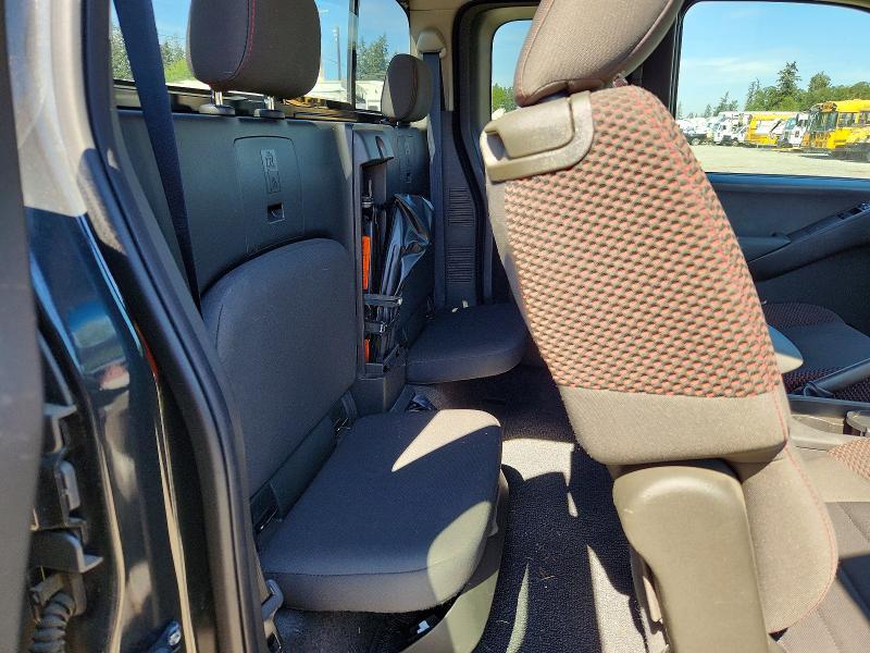 2012 Nissan Frontier sv V6
