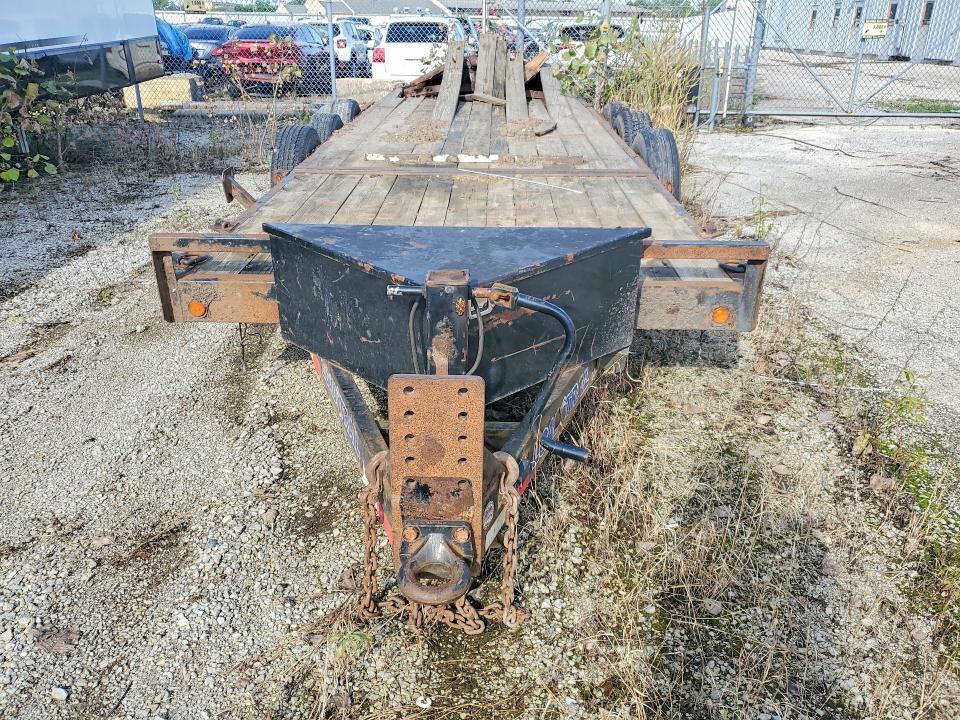 2016 Load Trail Equipment Trailer