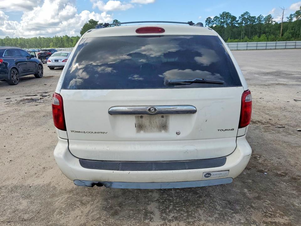 2005 Chrysler Town & Country Touring
