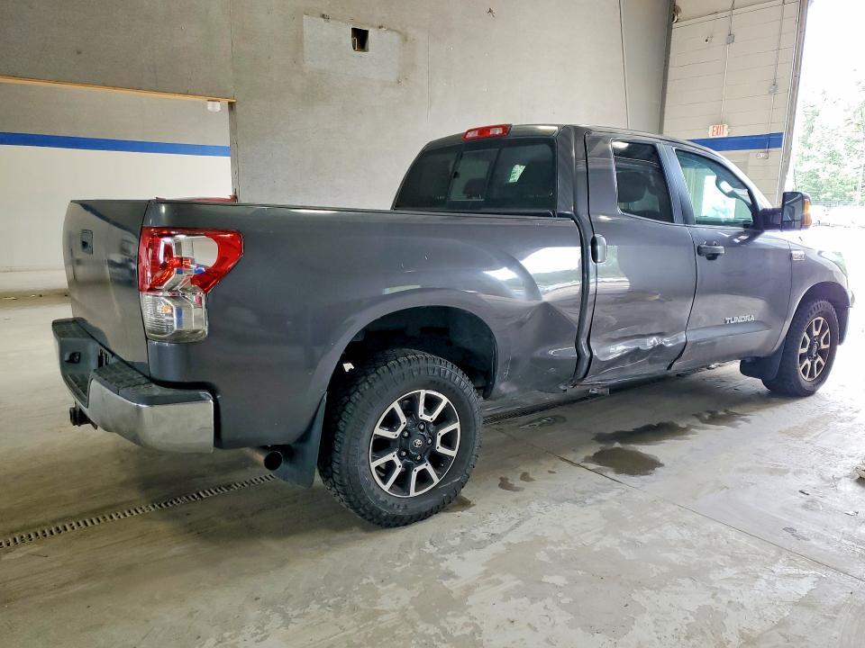 2013 Toyota Tundra Double Cab SR5
