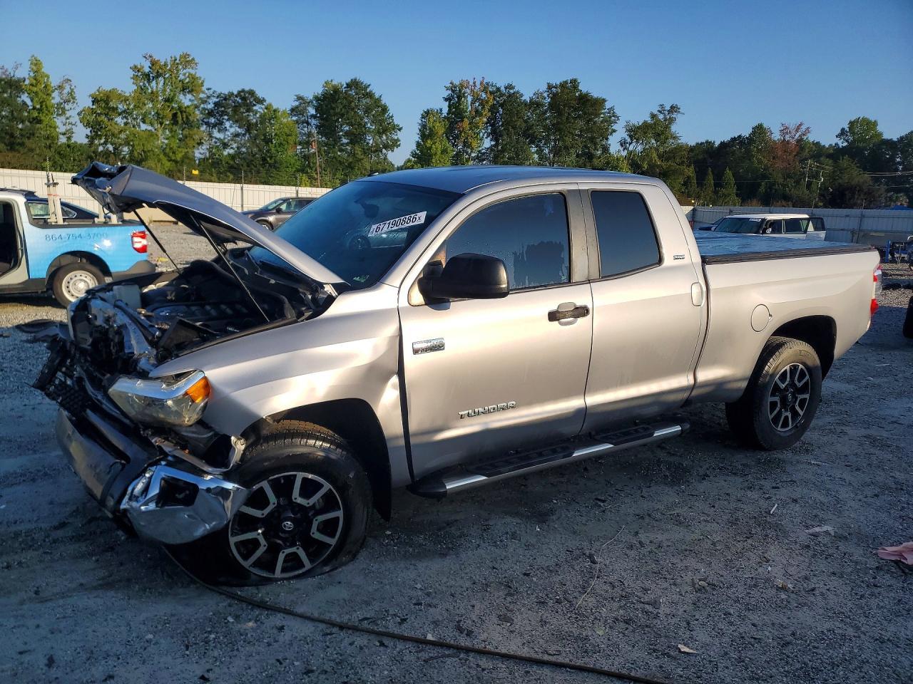 2017 Toyota Tundra SR5