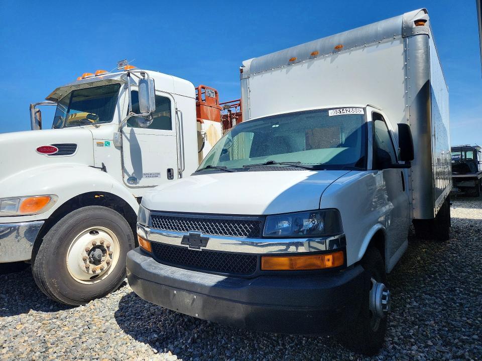 2015 Chevrolet Express BOX Truck