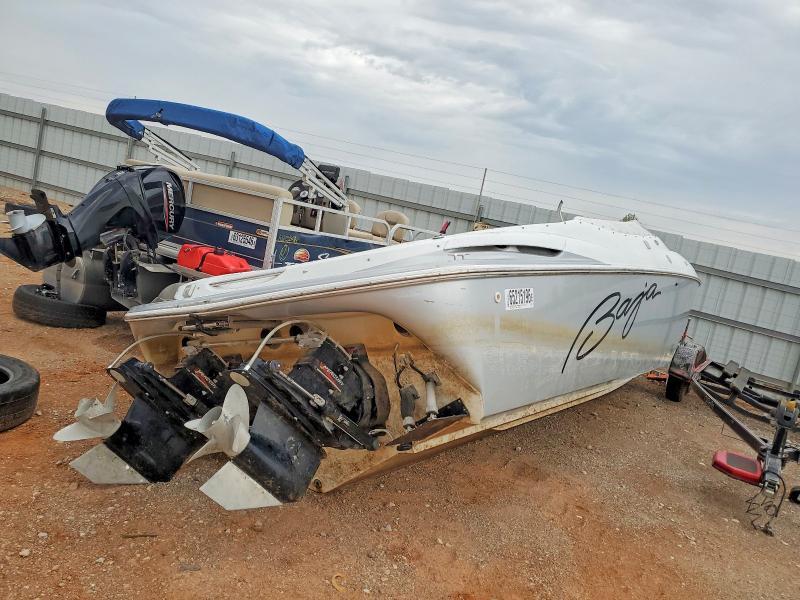 2000 Baja Speed Boat
