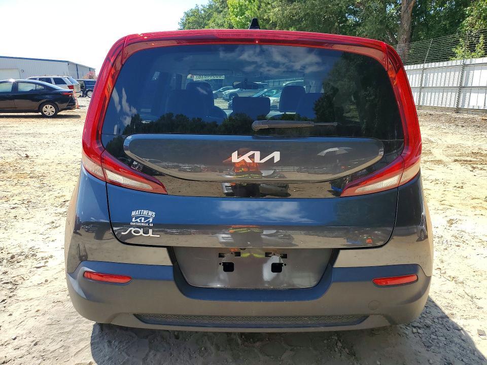 2022 KIA Soul LX