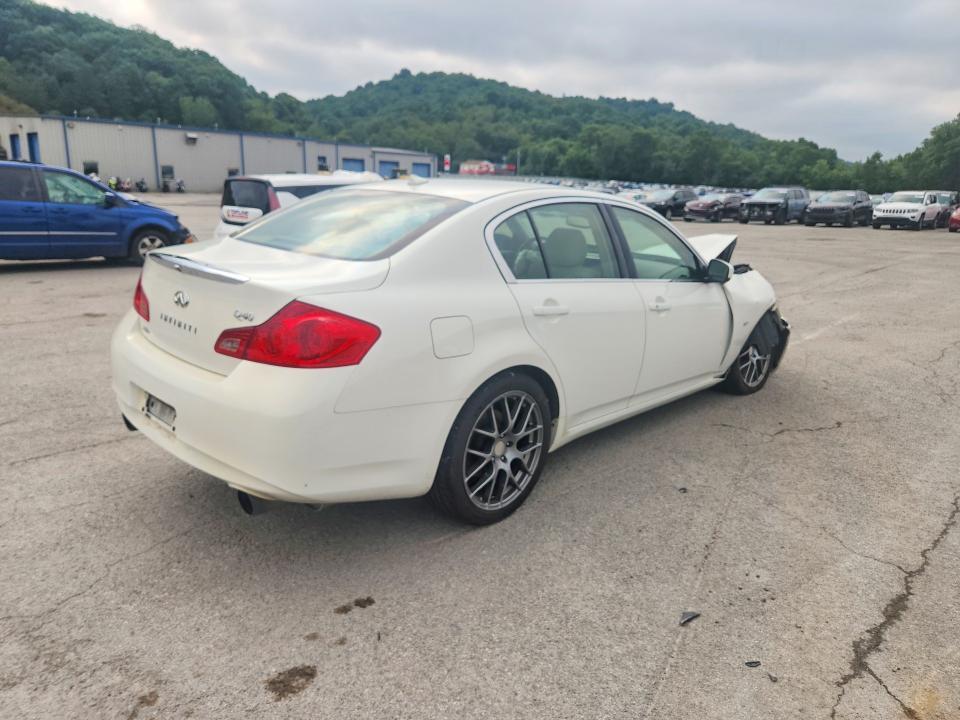 2015 Infiniti Q40 Base