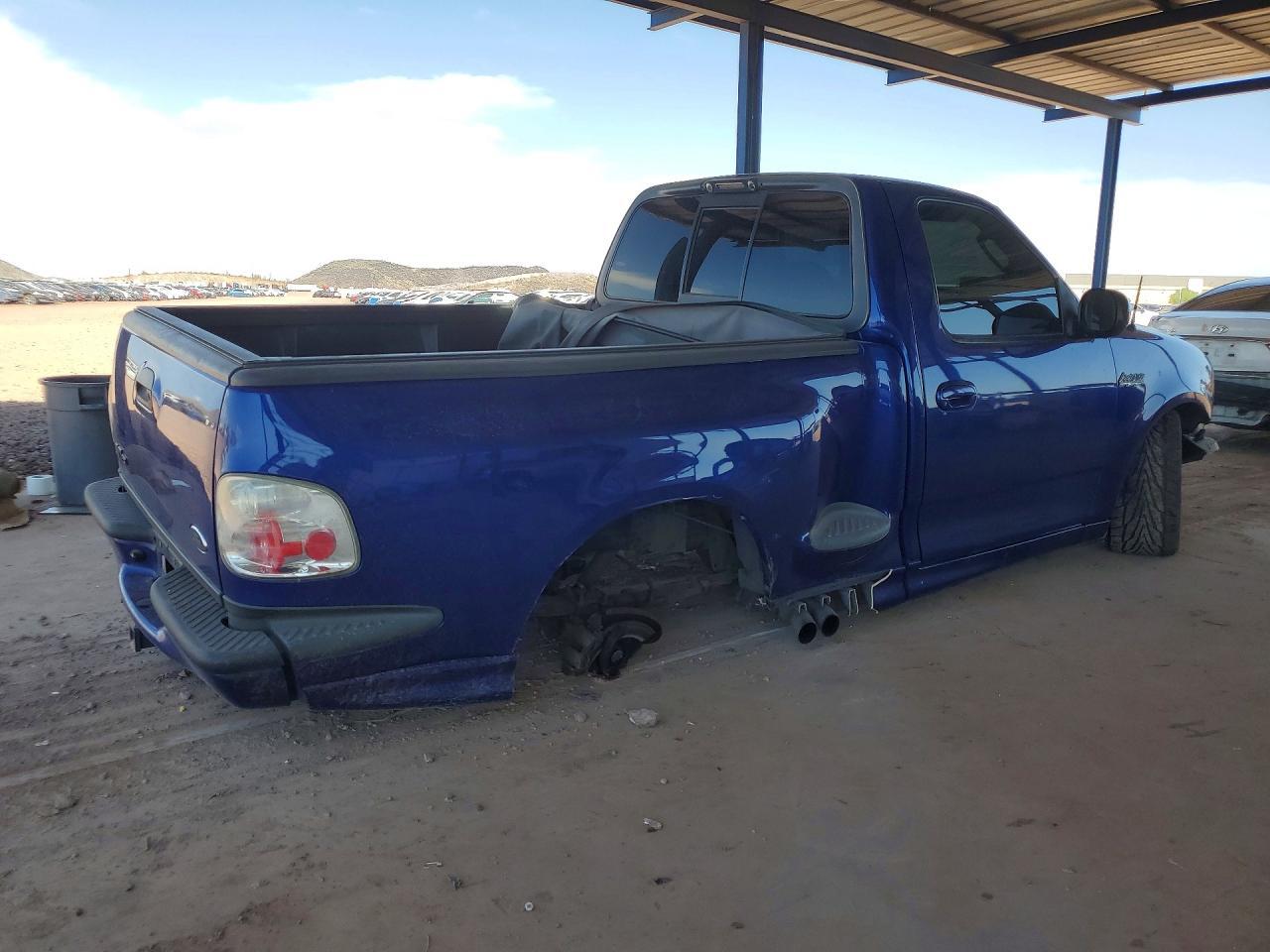 2004 Ford F150 SVT Lightning