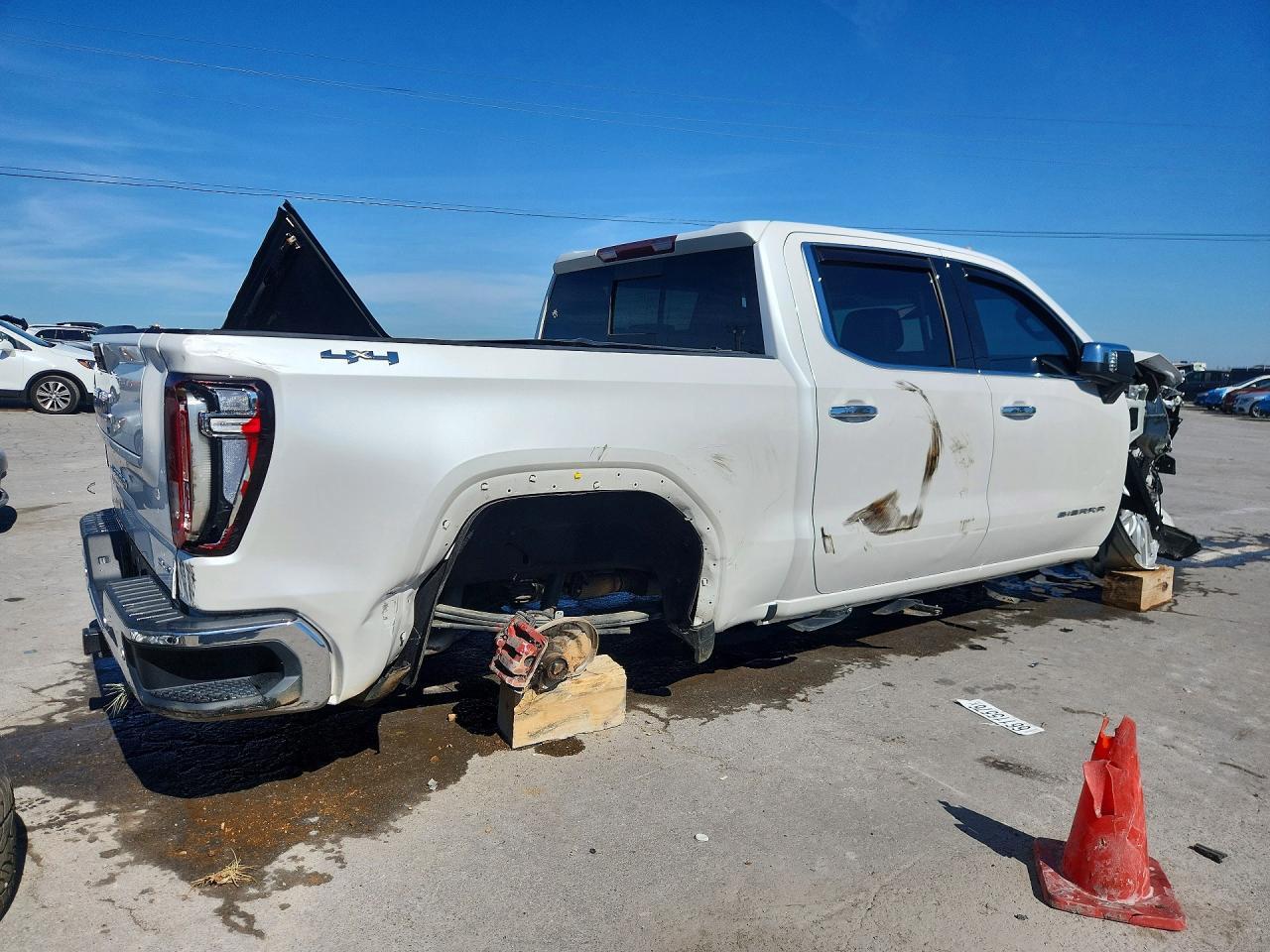 2019 GMC Sierra K1500 SLT