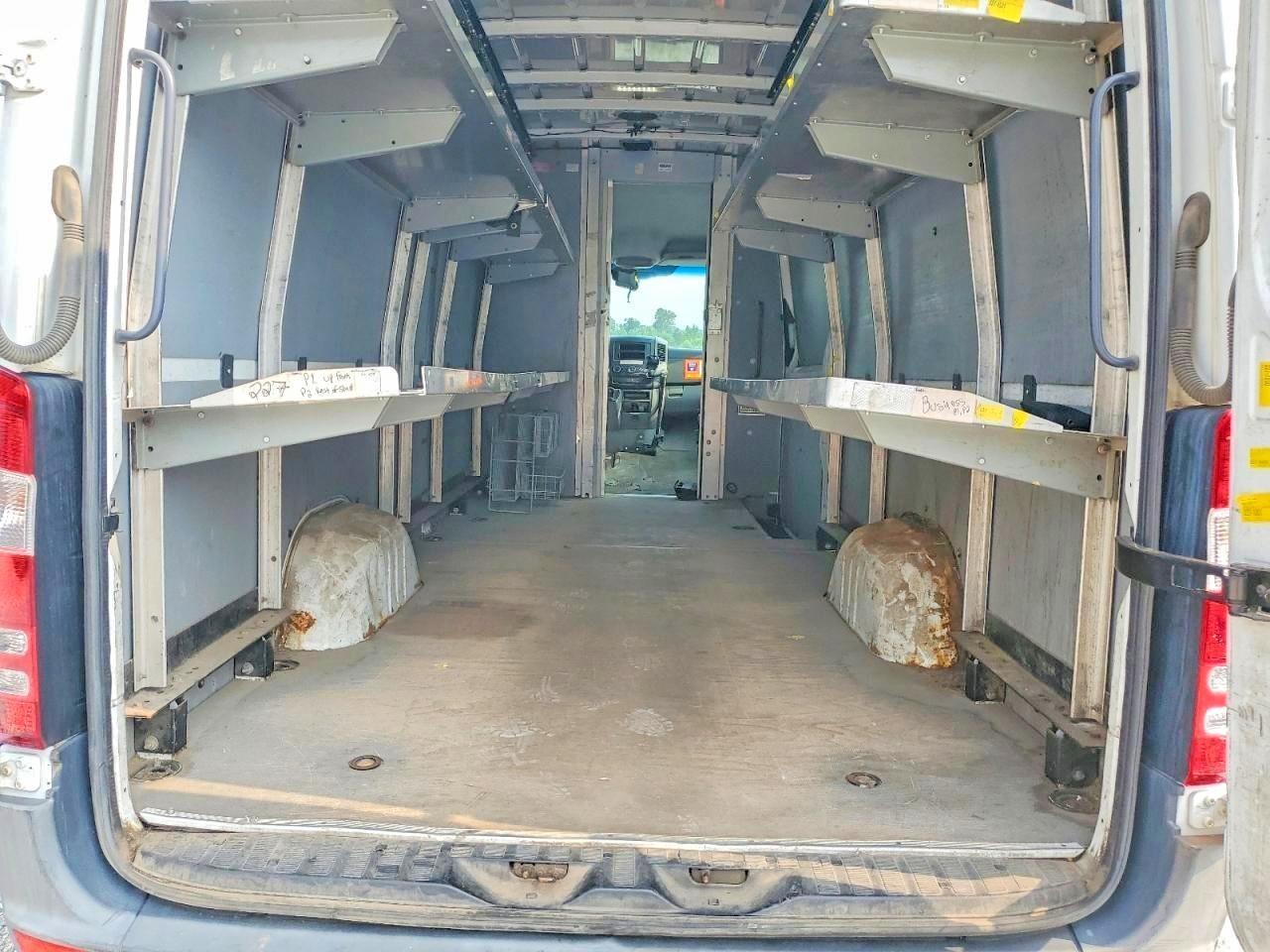 2014 Mercedes-Benz Sprinter 2500 Delivery Van