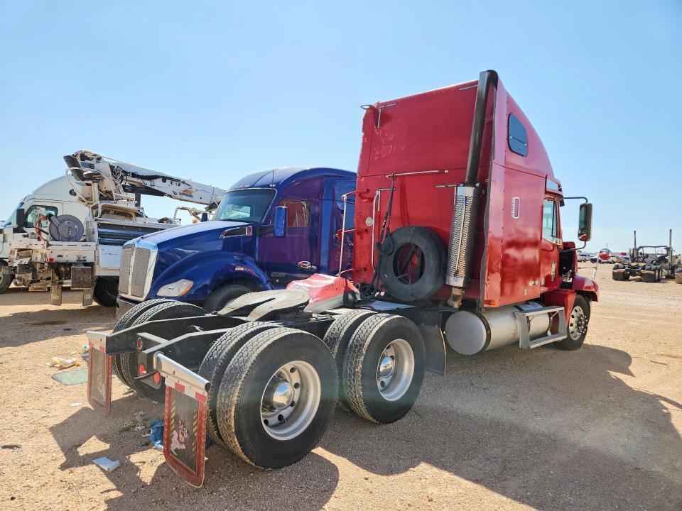 2001 Freightliner CST120 Semi Truck