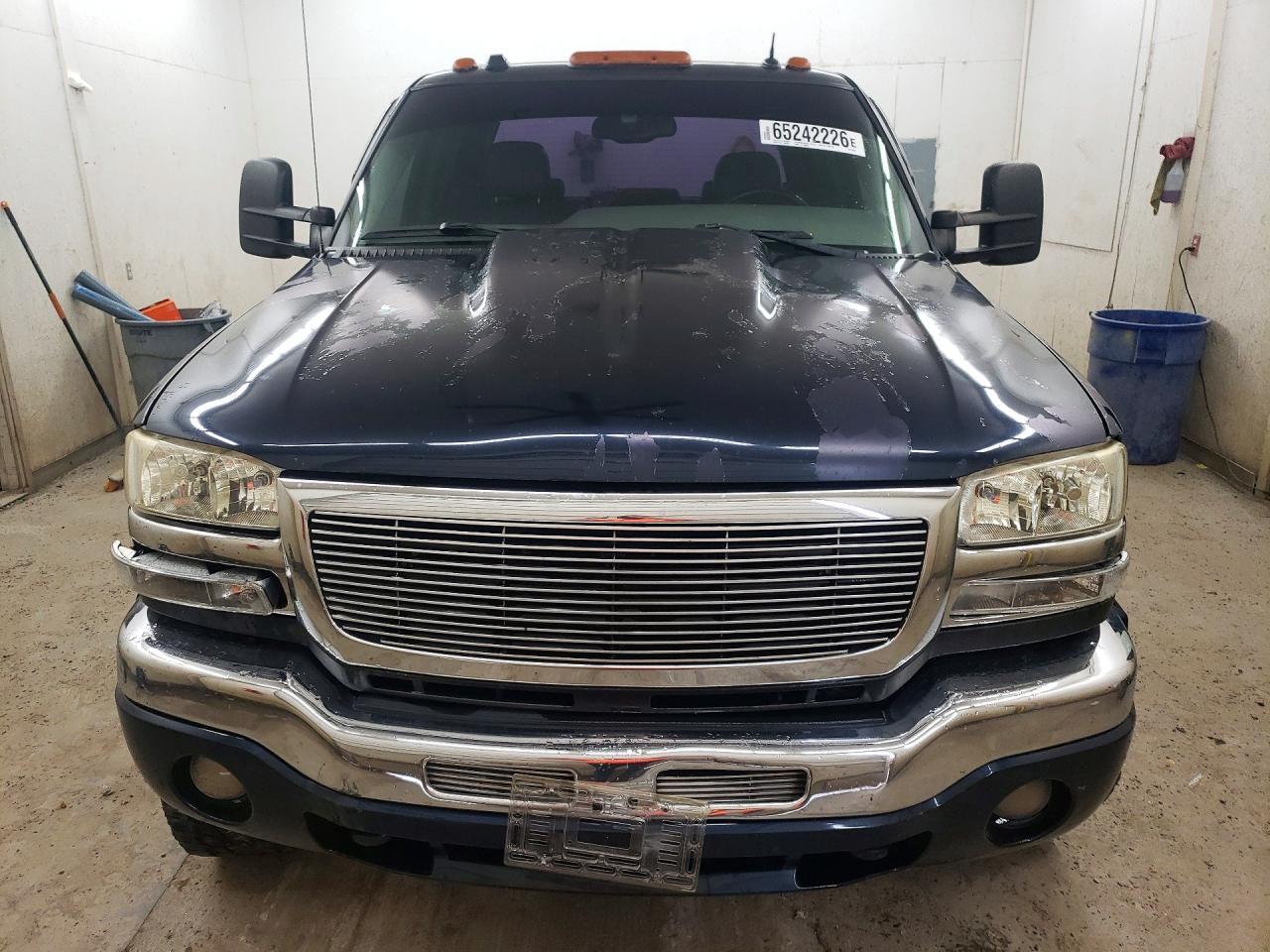2005 GMC Sierra K2500 Heavy Duty