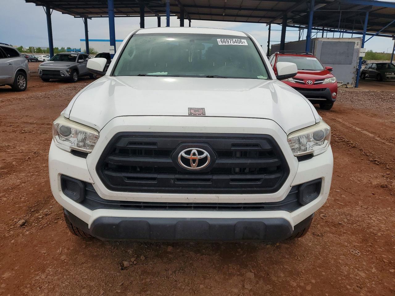 2017 Toyota Tacoma SR