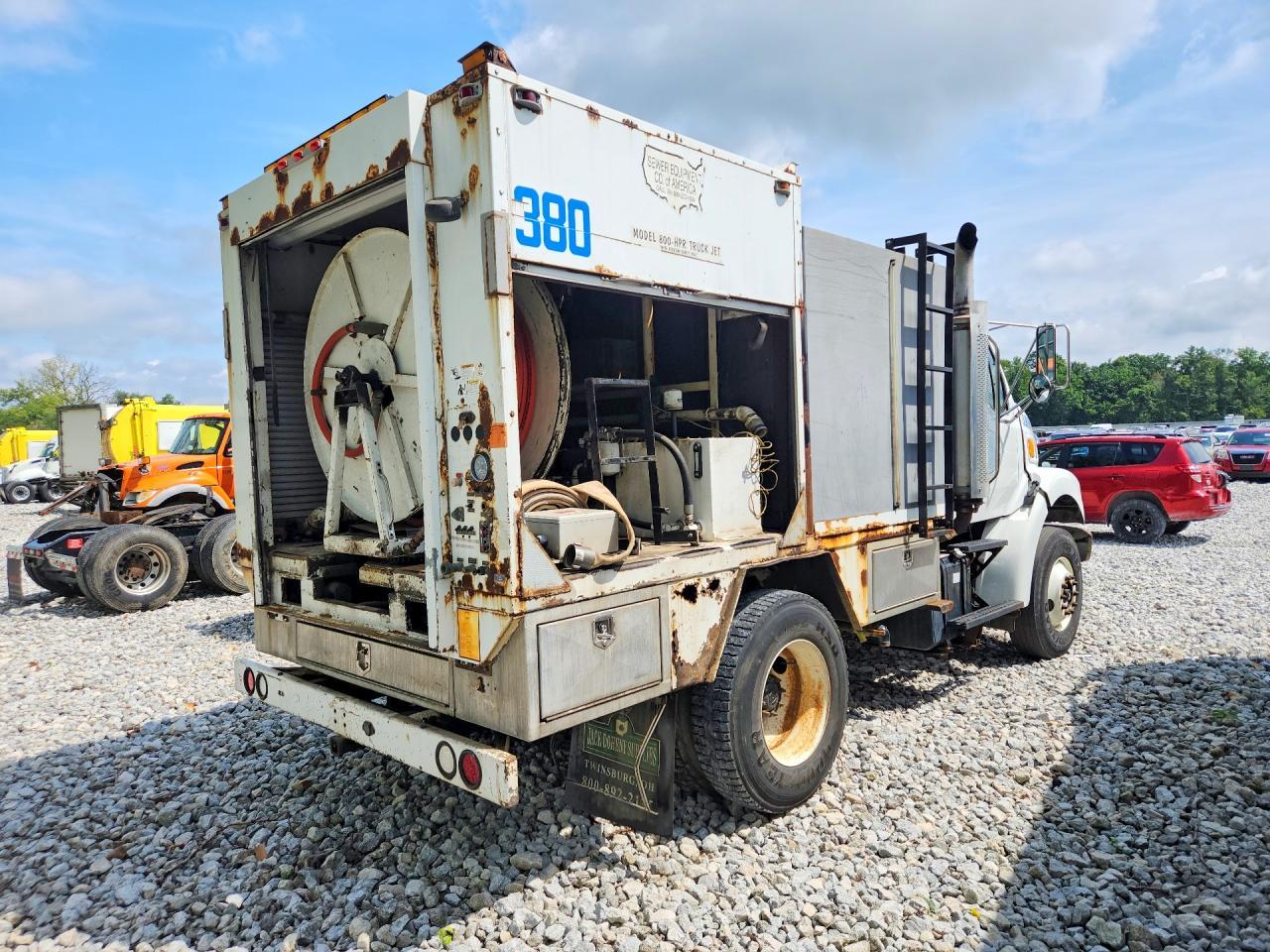 2004 Sterling L 7500