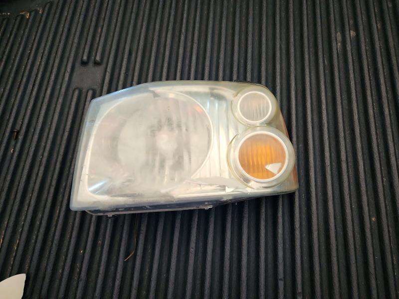 2002 Nissan Frontier Standard