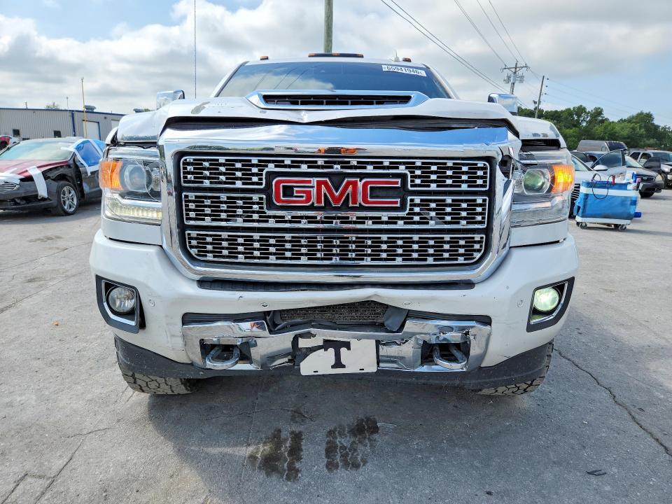 2019 GMC Sierra K2500 Denali