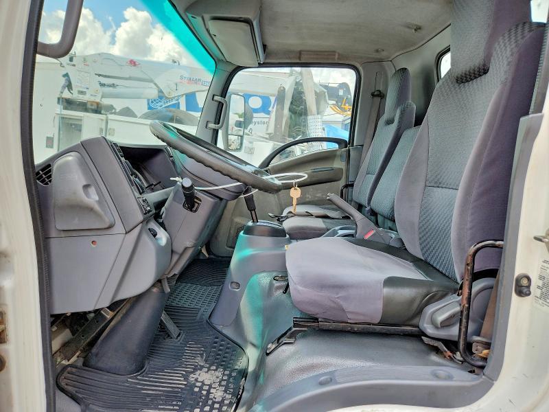 2012 Isuzu NPR HD