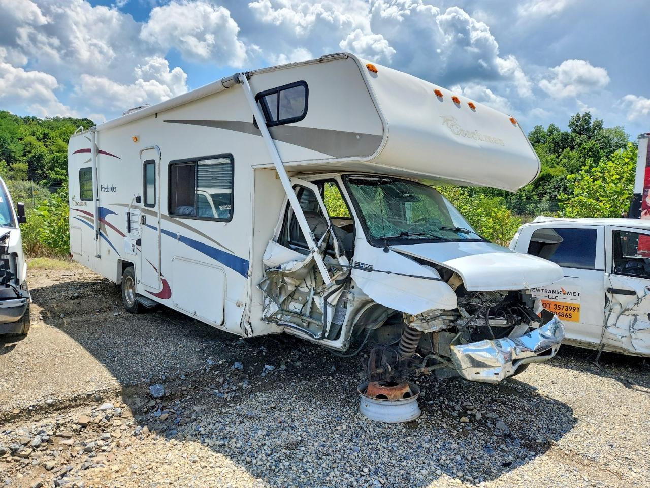 2004 Coachmen Freelander RV