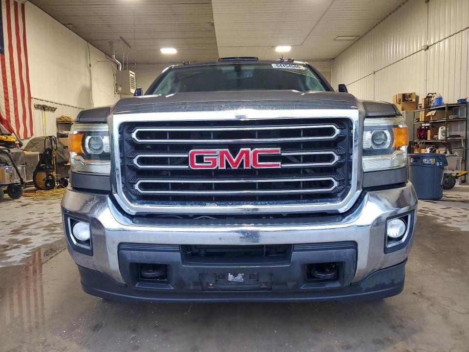 2015 GMC Sierra K2500 SLE