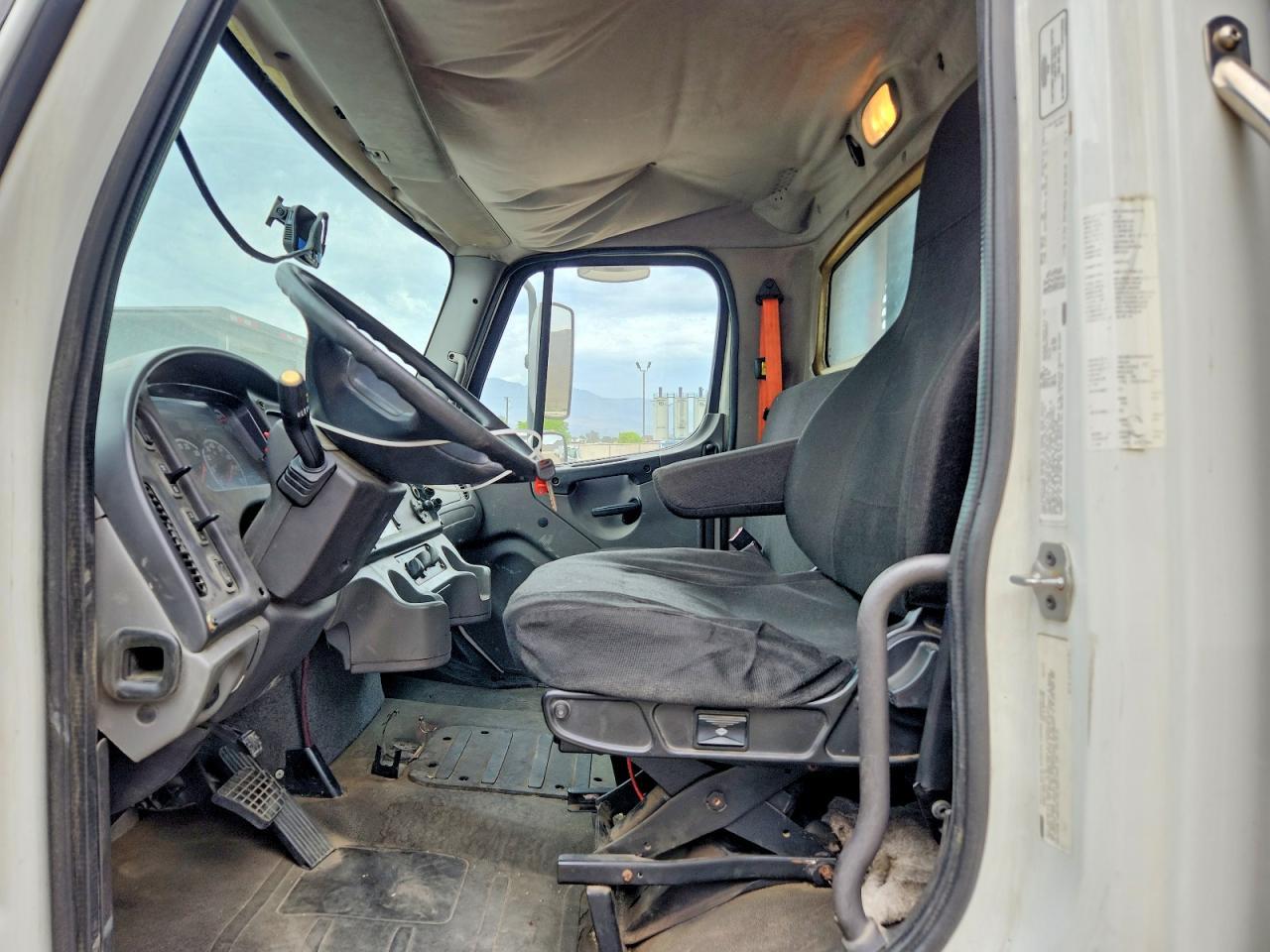 2015 Freightliner M2 106 Medium Duty