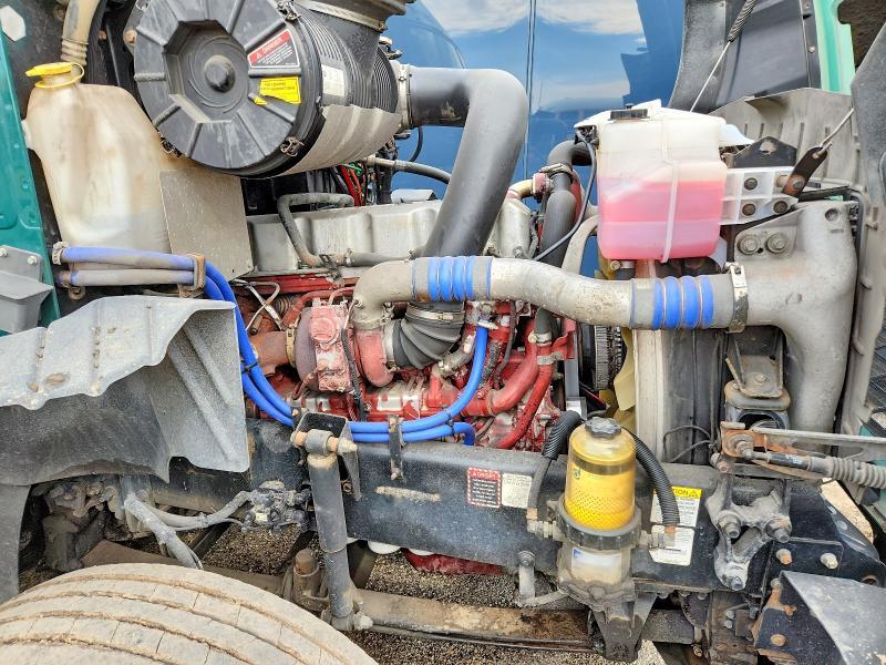 2017 Mack CXU612 Semi Truck