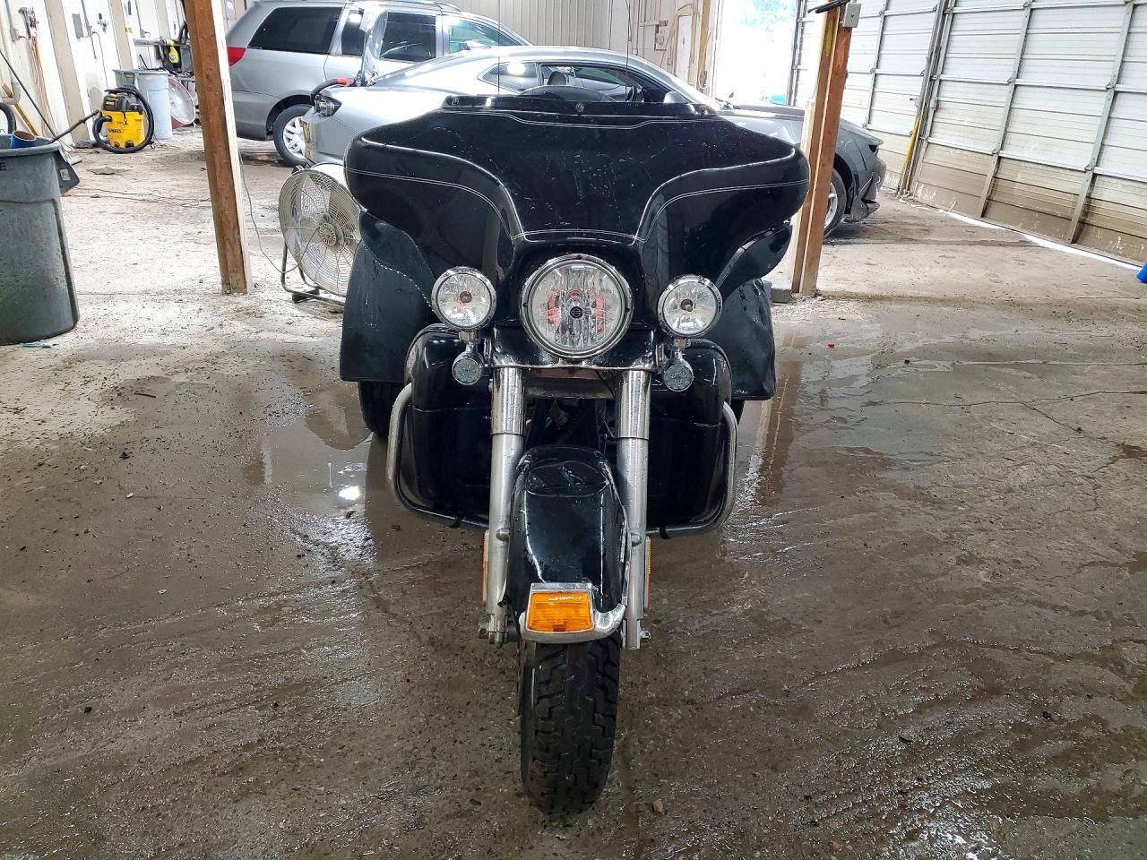 2013 Harley-Davidson Flhtcutg TRI Glide Ultra Classic