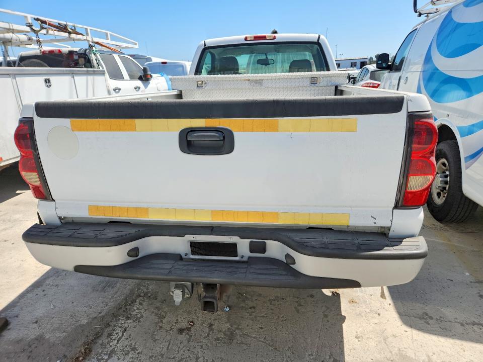 2007 Chevrolet Silverado C1500 Classic
