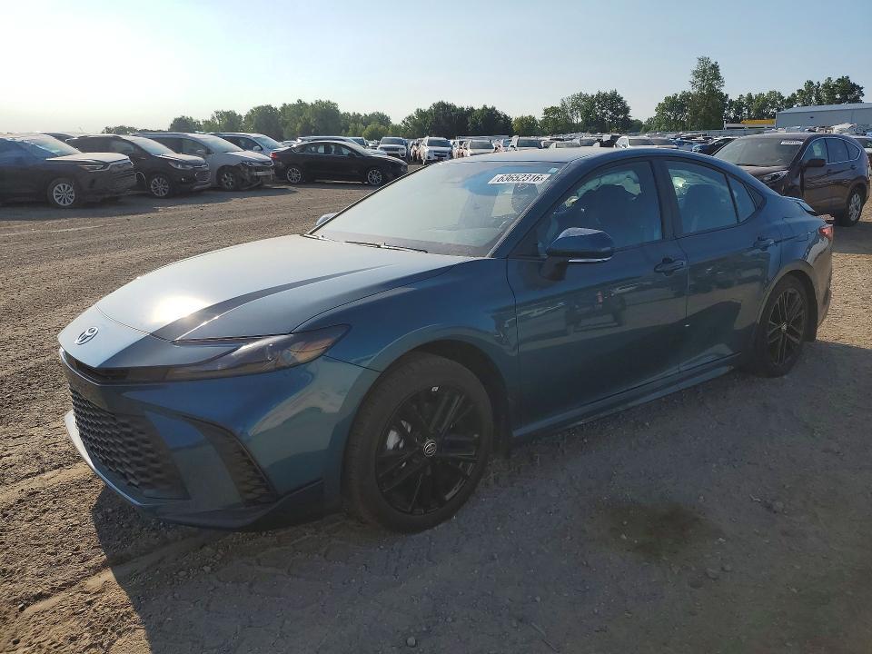 2026 Toyota Camry se