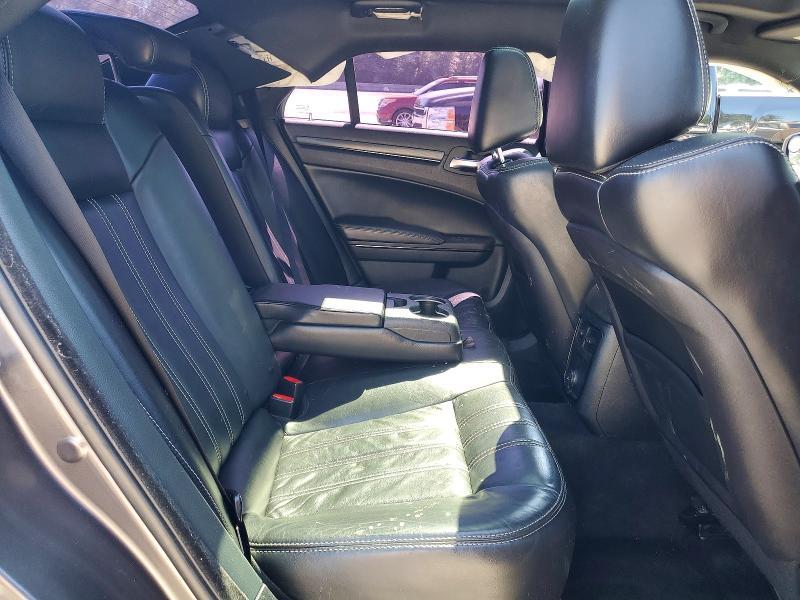 2014 Chrysler 300 s