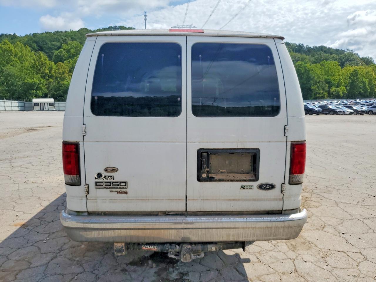 2014 Ford Econoline E350 Super Duty Wagon