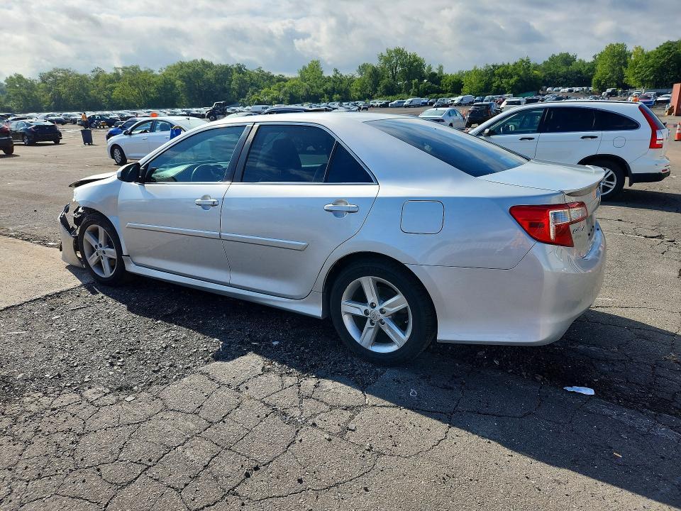 2014 Toyota Camry se