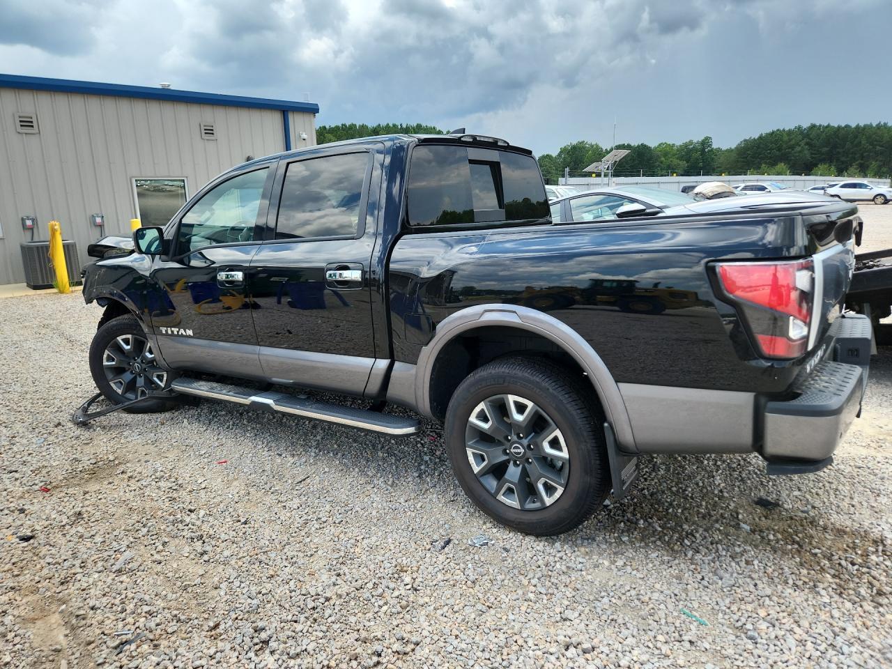 2024 Nissan Titan Platinum Reserve