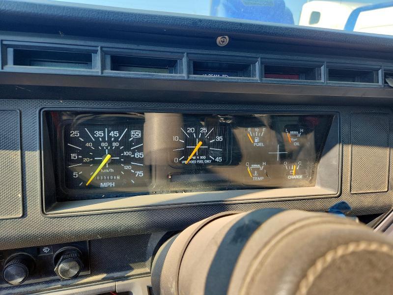 1996 Ford F700 Dump Truck