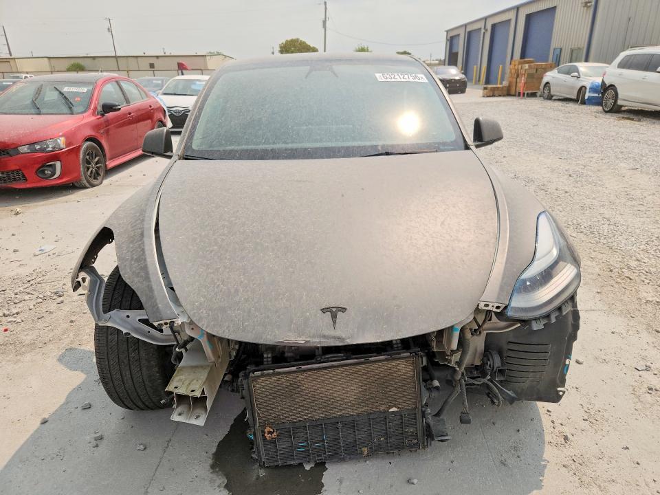 2022 Tesla Model  Y