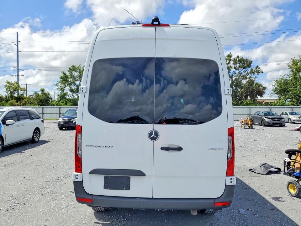 2025 Mercedes-Benz Sprinter 2500
