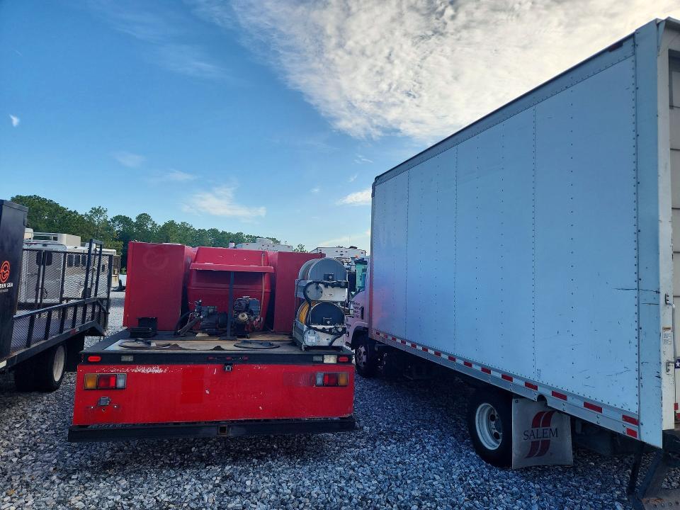 2018 Isuzu NPR HD