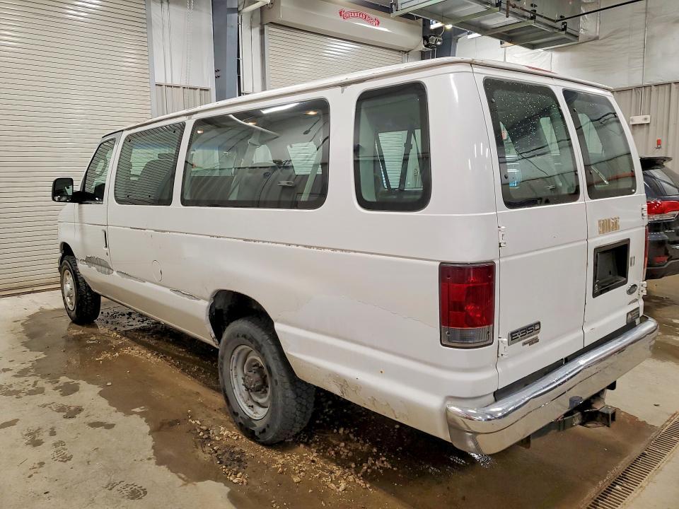 2006 Ford Econoline E350 Super Duty Wagon