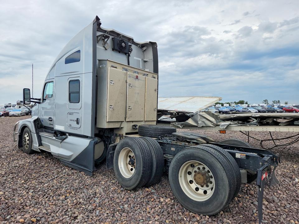 2023 Kenworth T680