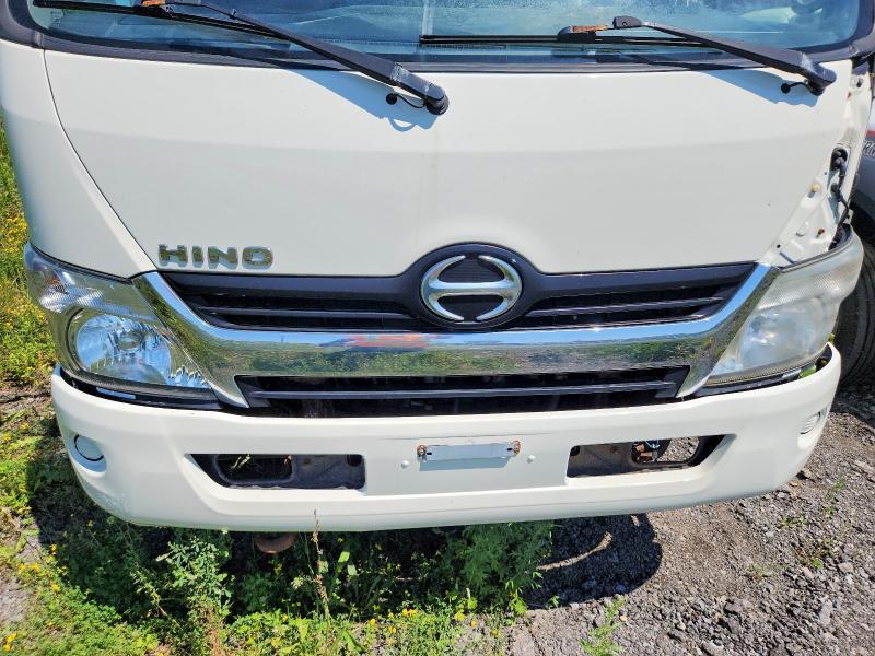 2013 Hino 195 BOX Truck